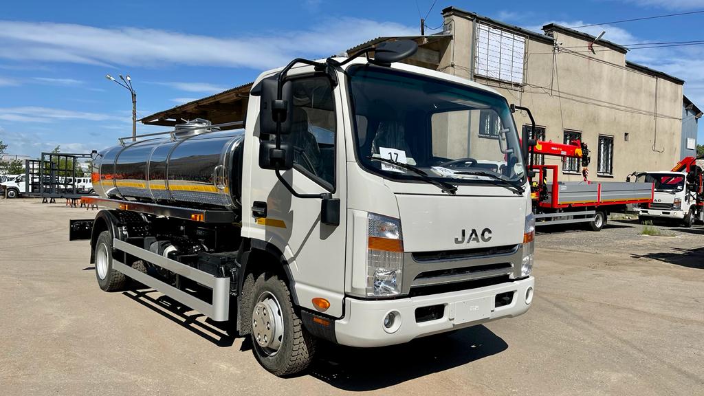 Пищевая цистерна JAC N90N