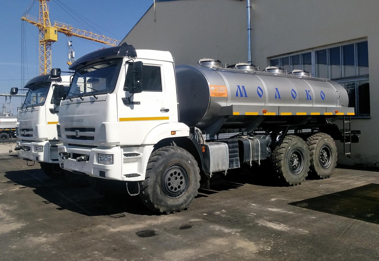 Автоцистерна пищевая на шасси КАМАЗ-43118 объем 10 000 л