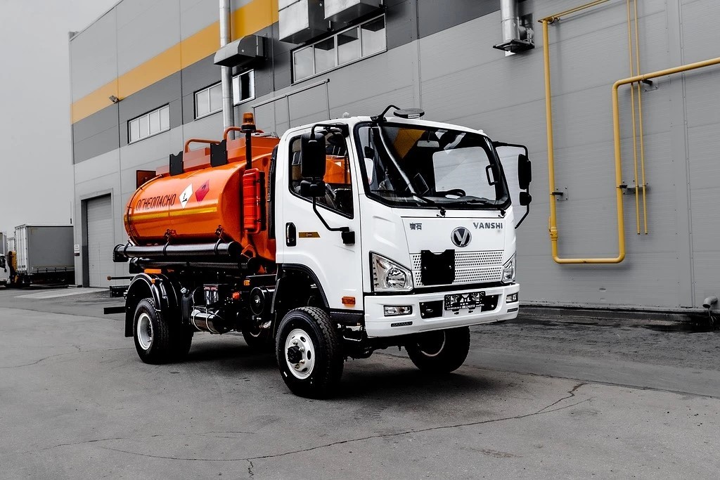 Автотопливозаправщик АТЗ-6,0 м3 на шасси YANSHI 10 (4х4) 